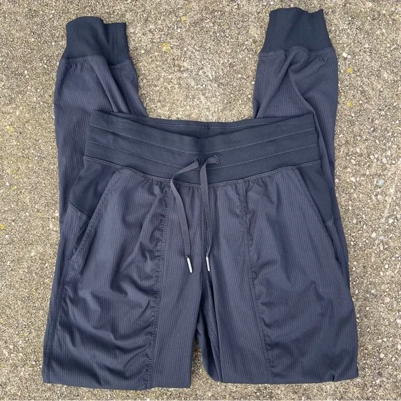 Lululemon Dance Studio Mid-Rise Jogger Black - Picture 5 of 9